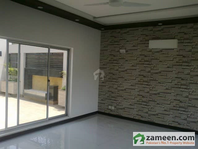 2 Kanal Single Story + Basement For Rent Situated In DHA Phase 3