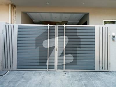 E-11 4 (size 25 60) Npf Main Road 3 Storey Luxurious House Is At Ideal Location With Best Price. E-11 4 (size 25 60) Npf Main Road 3 Storey Luxurious House Is At Ideal Location With Best Price.