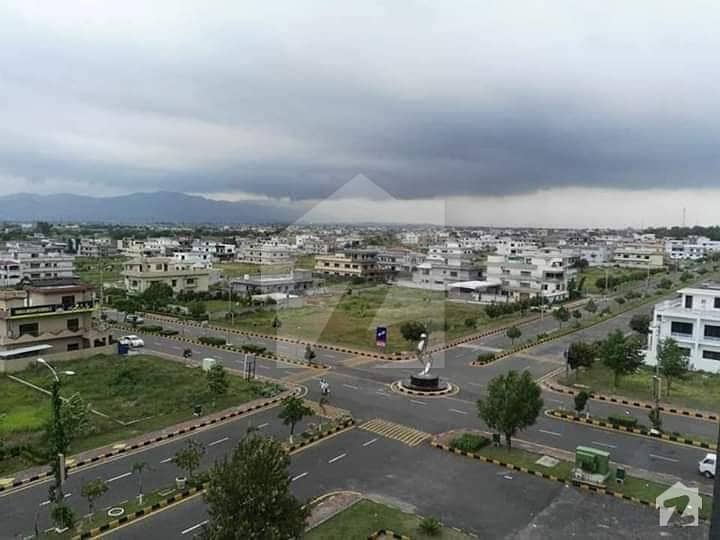 ایم پی سی ایچ ایس - بلاک ای ایم پی سی ایچ ایس ۔ ملٹی گارڈنز بی ۔ 17 اسلام آباد میں 8 مرلہ رہائشی پلاٹ 1.1 کروڑ میں برائے فروخت۔