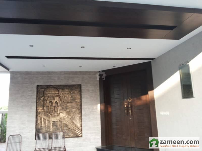 1 Kanal Brand New Upper Portion In Phase 4 Is Available For Rent