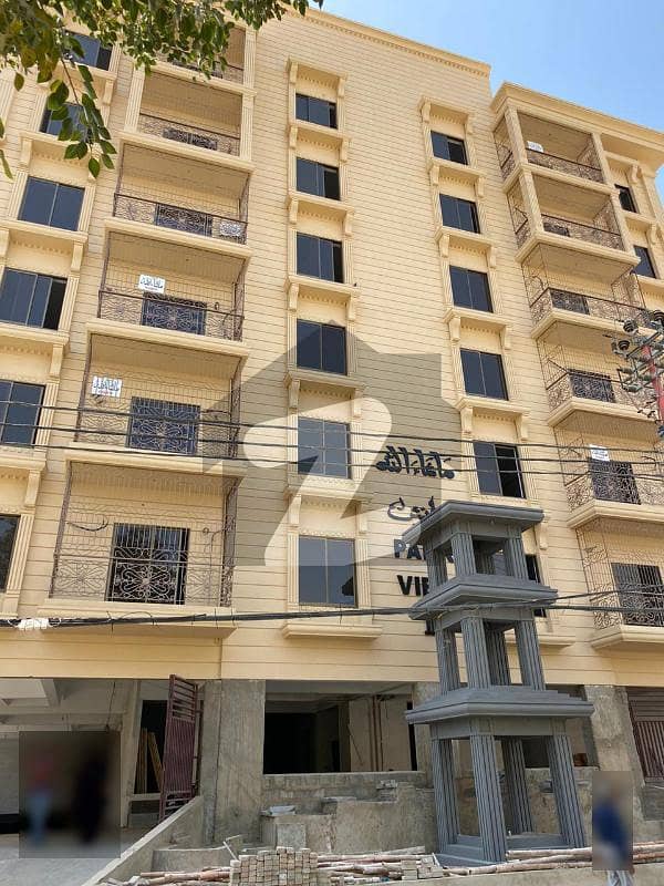 پی ای سی ایچ ایس بلاک 6 پی ای سی ایچ ایس جمشید ٹاؤن کراچی میں 3 کمروں کا 6 مرلہ فلیٹ 3 کروڑ میں برائے فروخت۔