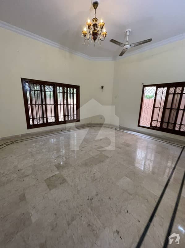 Lower portion 500 yds for Rent at PH5 DHA