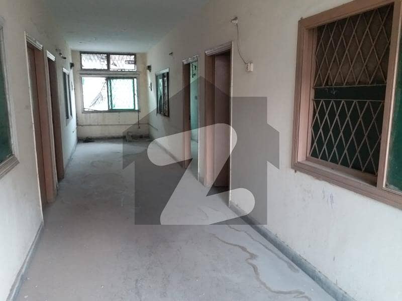 10 Marla 4 Storey Building Id Up For Sale