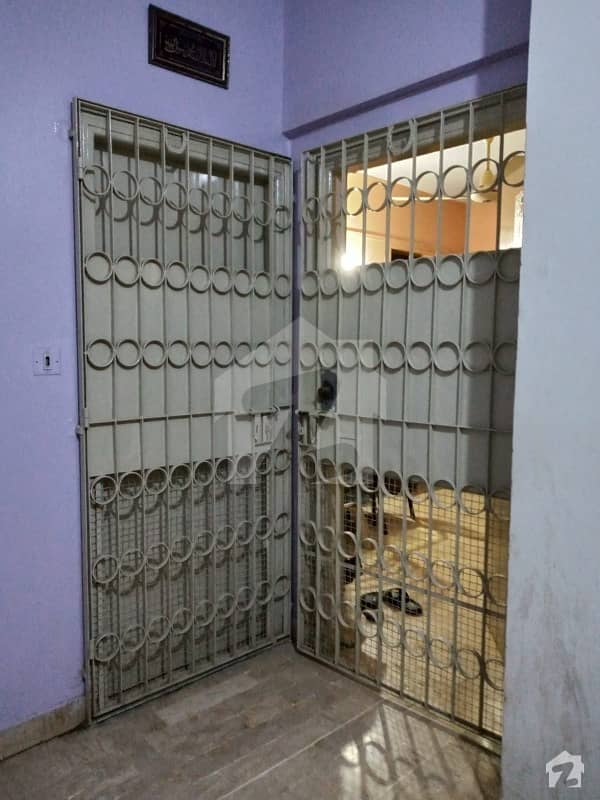 محمود آباد کراچی میں 2 کمروں کا 4 مرلہ فلیٹ 75 لاکھ میں برائے فروخت۔