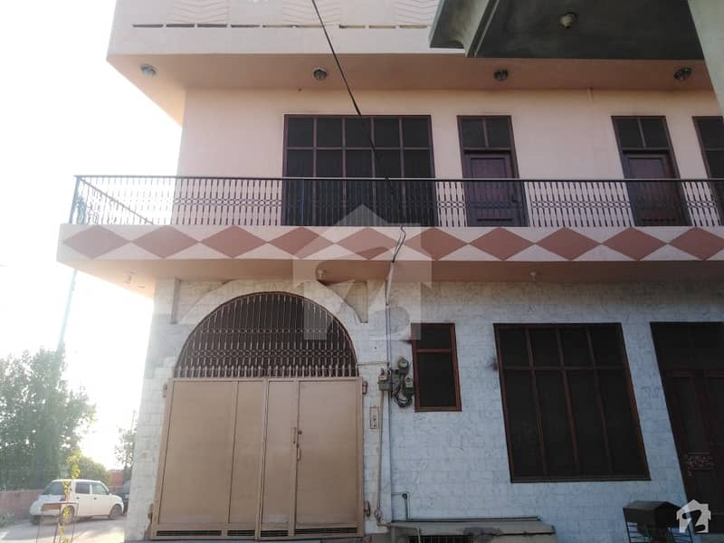 جھنگ روڈ فیصل آباد میں 6 مرلہ مکان 1.4 کروڑ میں برائے فروخت۔