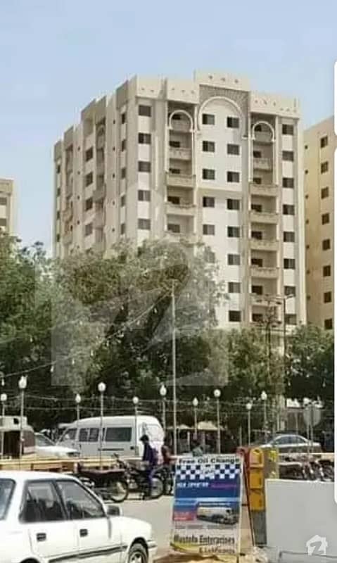 گلستانِِ جوہر ۔ بلاک 6 گلستانِ جوہر کراچی میں 3 کمروں کا 7 مرلہ فلیٹ 55 ہزار میں کرایہ پر دستیاب ہے۔