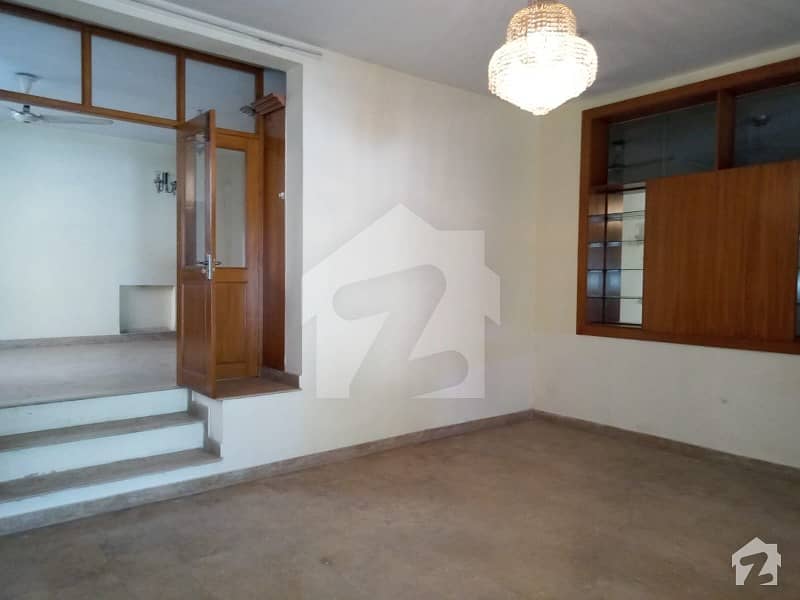 2 Kanal House For Rent In  Garden Town