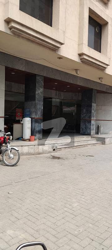 50000 Square Feet Building In Central Gulberg For Rent 50000 Square Feet Building In Central Gulberg For Rent
