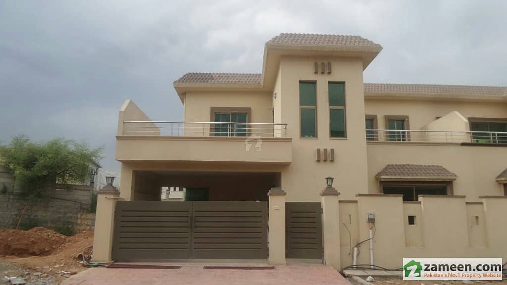Prime Location 4 Beds Brig House Available In Askari 14
