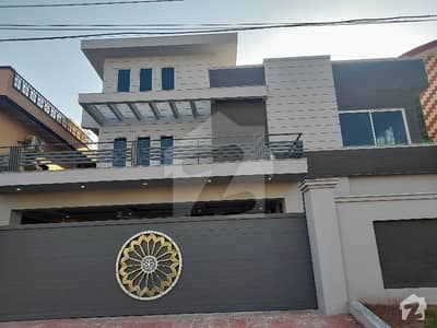 1 kanal Brand New House For Sale 1 kanal Brand New House For Sale