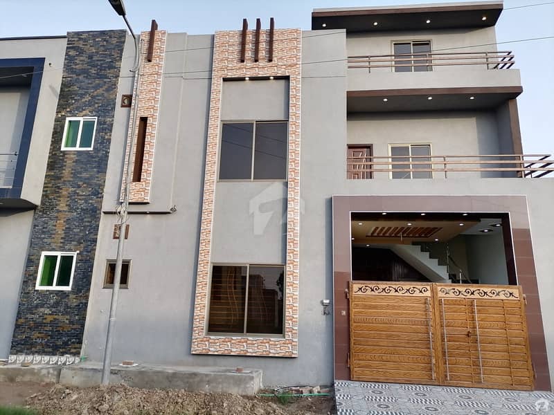 You Can Get This Well-suited House For A Fair Price In Faisalabad