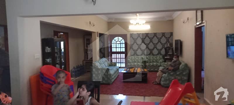 نارتھ ناظم آباد ۔ بلاک ایل نارتھ ناظم آباد کراچی میں 3 کمروں کا 1 کنال مکان 6.5 کروڑ میں برائے فروخت۔
