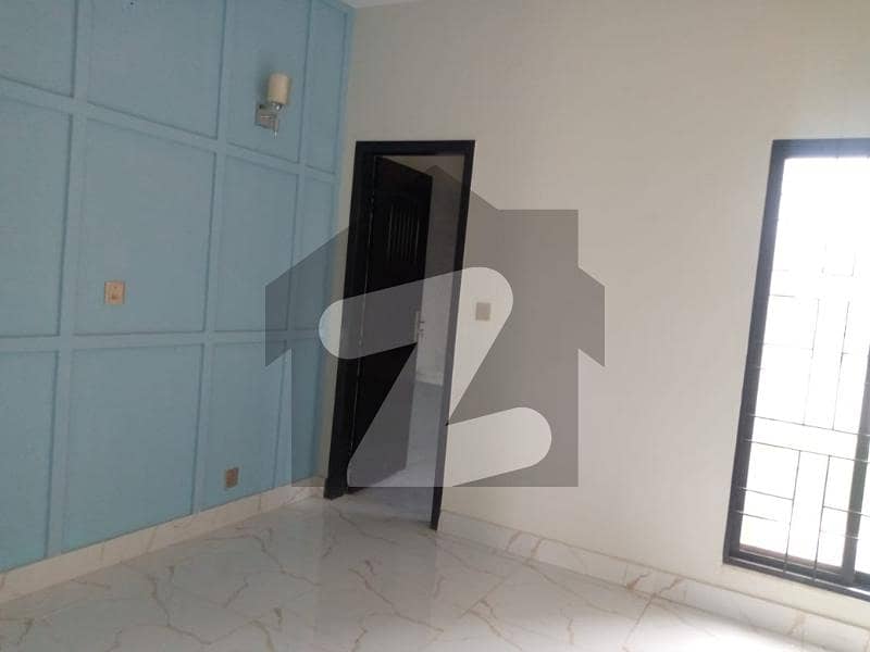 الکبیر فیز 2 - بلاک بی الکبیر ٹاؤن - فیز 2 الکبیر ٹاؤن رائیونڈ روڈ لاہور میں 3 کمروں کا 3 مرلہ مکان 80 لاکھ میں برائے فروخت۔