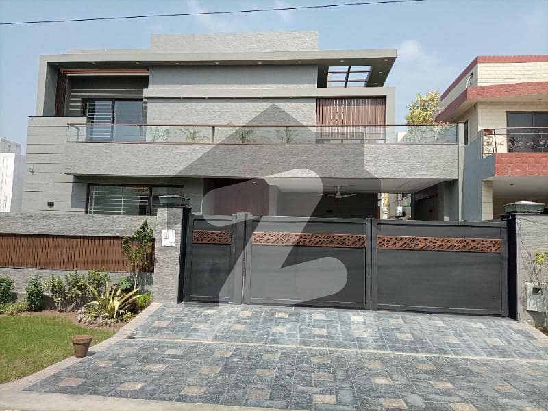 1 Kanal Ultra Modern House For Sale In Dha Eme Hot Location