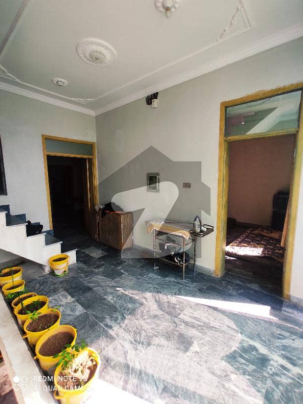 نیو لالہ زار راولپنڈی میں 4 کمروں کا 5 مرلہ مکان 1.35 کروڑ میں برائے فروخت۔