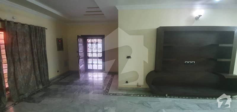 1 Kanal House Available For Rent In E Block Very Near To D Markaz At Prime Location