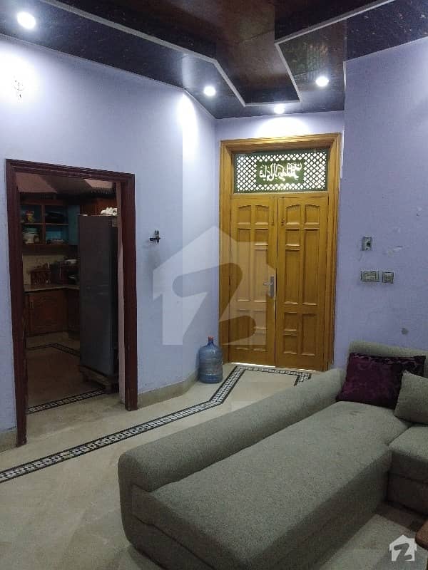 زبیر کالونی فیصل آباد میں 4 کمروں کا 5 مرلہ مکان 1.2 کروڑ میں برائے فروخت۔