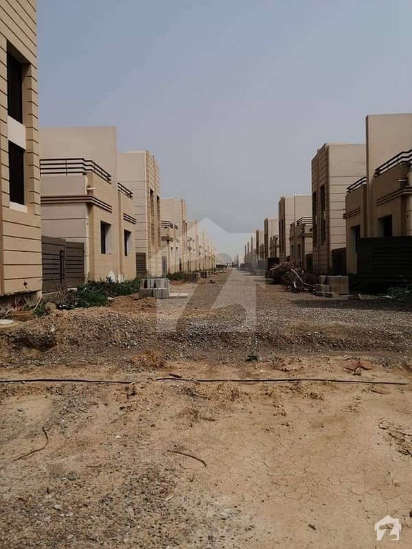 1 Unit Bungalow For Sale  At Saima Villas Superhighway