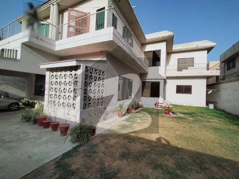 600 Square Yards House For Sale Available In DHA Phase 1