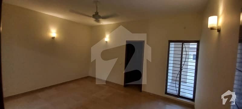 6 Bedrooms Full House For Rent In F7