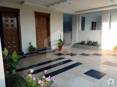 میڈیا ٹاؤن ۔ بلاک سی میڈیا ٹاؤن راولپنڈی میں 5 کمروں کا 12 مرلہ مکان 3.3 کروڑ میں برائے فروخت۔