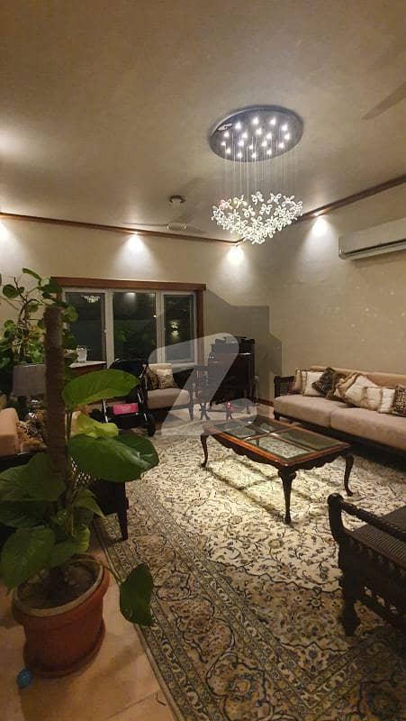 Luxury Outclass 500 Yards Bungalow For Sale In D-cutting Phase 8 Dha Luxury Outclass 500 Yards Bungalow For Sale In D-cutting Phase 8 Dha