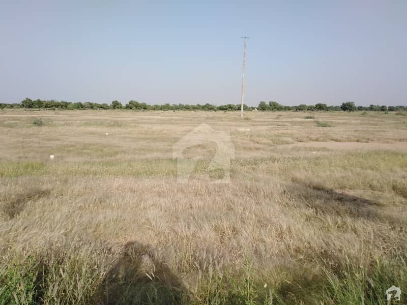 100 Yard Commercial Plot For Sale In Block C