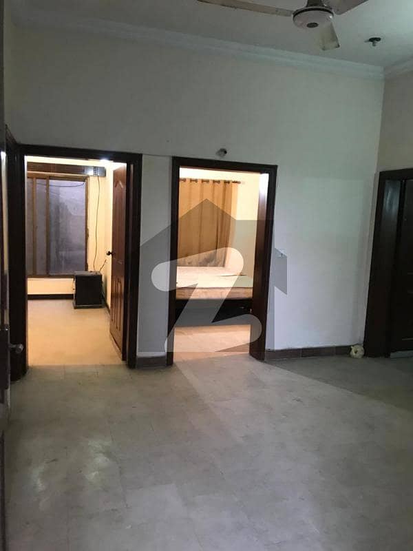 5 Marla Apartment Available For Rent In Madina Town