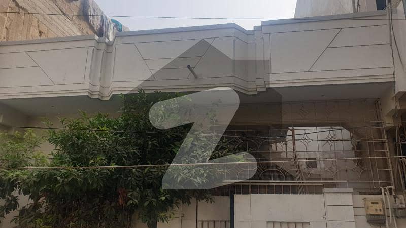 گلشنِ اقبال - بلاک 6 گلشنِ اقبال گلشنِ اقبال ٹاؤن کراچی میں 2 کمروں کا 5 مرلہ مکان 2.3 کروڑ میں برائے فروخت۔