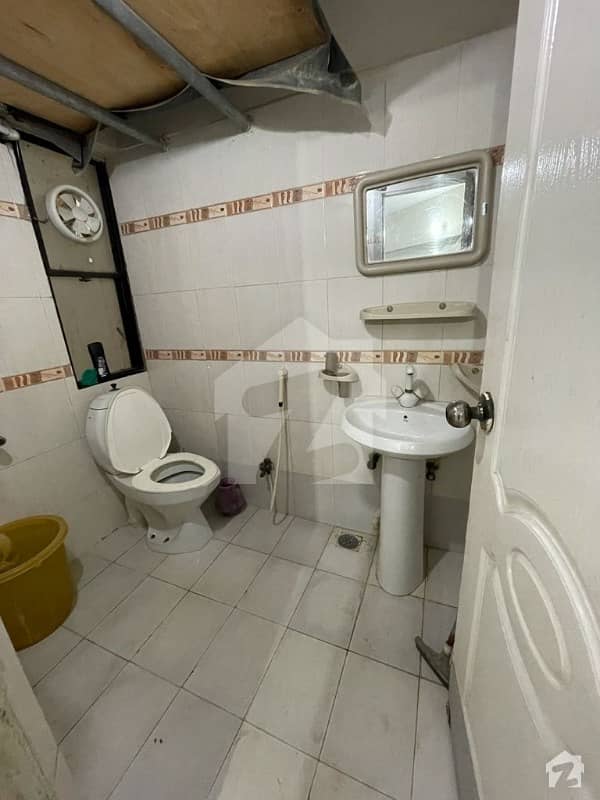 Grey Skyline Apt. 2nd Floor GulistaneJauhar Block 13, Gulistane