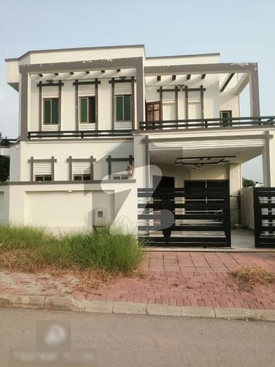 10 Marla House For Sale In Sector B