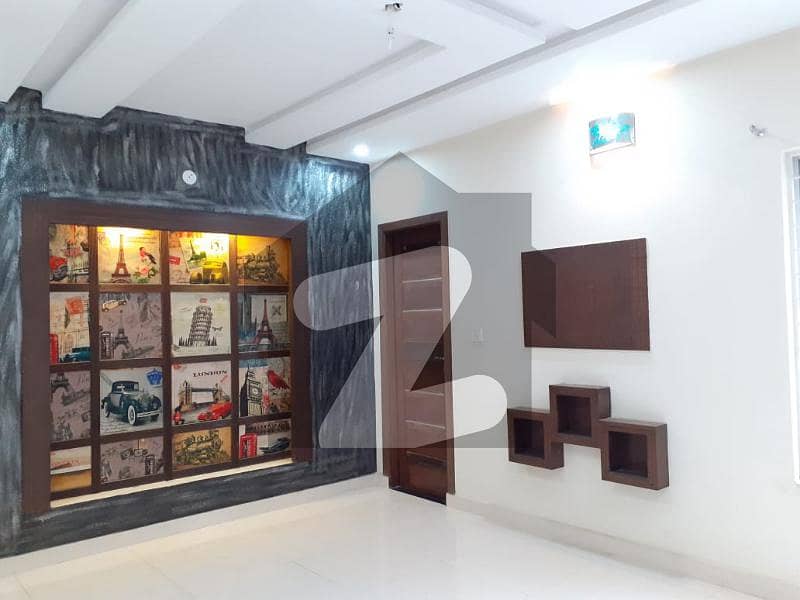 بحریہ آرچرڈ فیز 4 بحریہ آرچرڈ لاہور میں 1 کمرے کا 2 مرلہ فلیٹ 43.2 لاکھ میں برائے فروخت۔