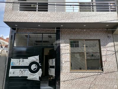 متین ایوینیو لاہور میں 4 کمروں کا 4 مرلہ مکان 1.15 کروڑ میں برائے فروخت۔