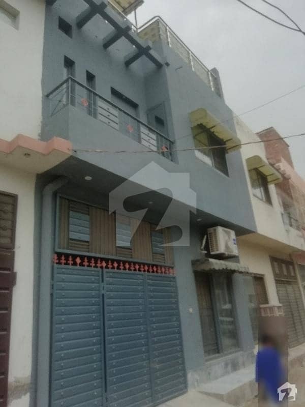 مدینہ گارڈن سوسائٹی لاہور میں 3 کمروں کا 3 مرلہ مکان 67 لاکھ میں برائے فروخت۔