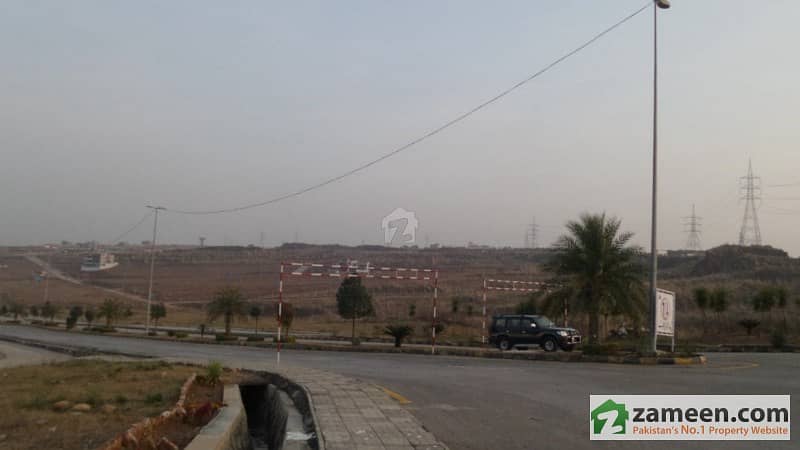 Beautiful plot is available for sale at Dha Valley, Phase-II, Islamabad. 