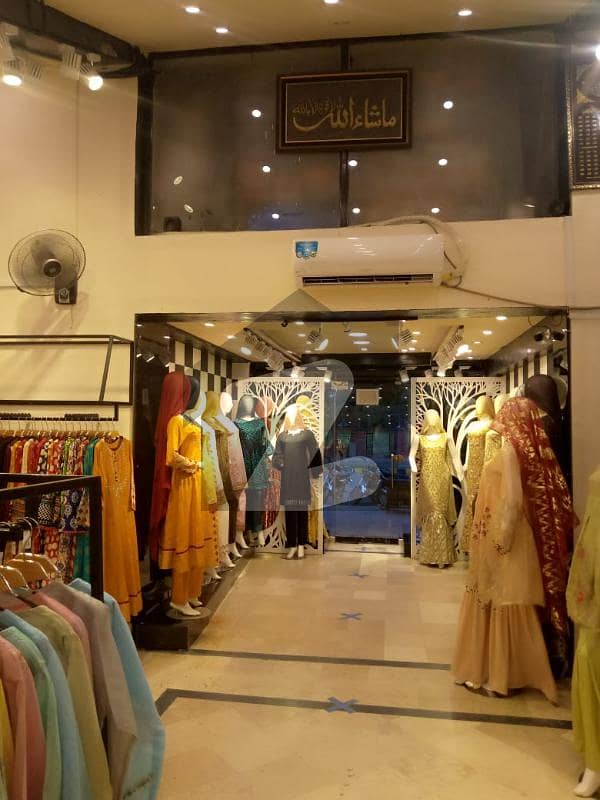 فورٹرس اسٹیڈیم کینٹ لاہور میں 4 مرلہ دکان 7 کروڑ میں برائے فروخت۔