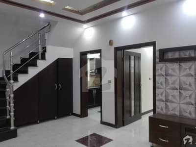پنجاب یونیورسٹی سوسائٹی فیز 2 پنجاب یونیورسٹی ایمپلائیز سوسائٹی لاہور میں 5 کمروں کا 1 کنال مکان 1.2 لاکھ میں کرایہ پر دستیاب ہے۔