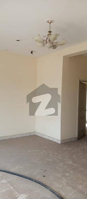 Beautiful Flat With Multiple Features Available In Awami 3 Bahria Town