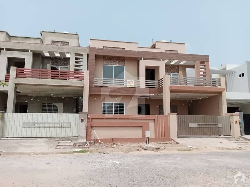 Ready To Buy A House In Khayaban Gardens Faisalabad