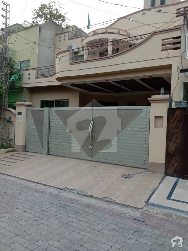 14 Marla Double  Storey Tile Floor At Very Hot Location Near With Canal Road