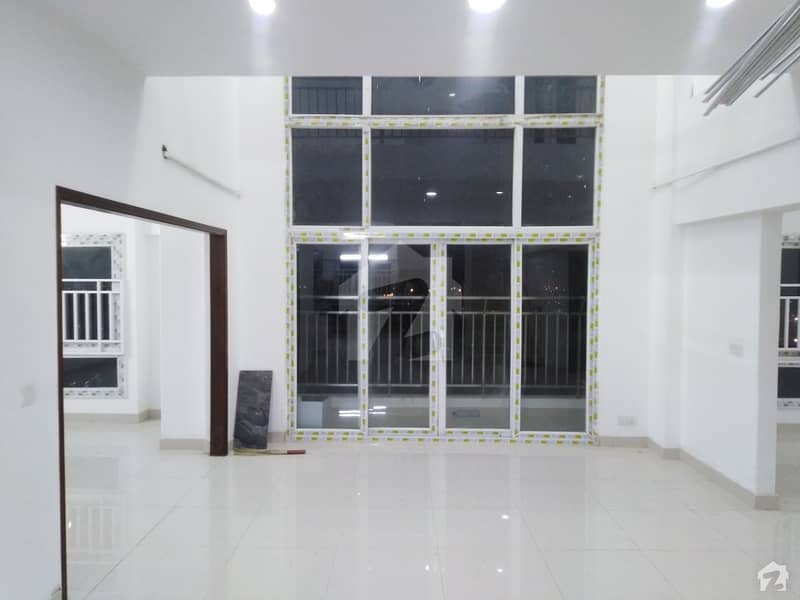 250 Square Yard Commercial Town House For Rent