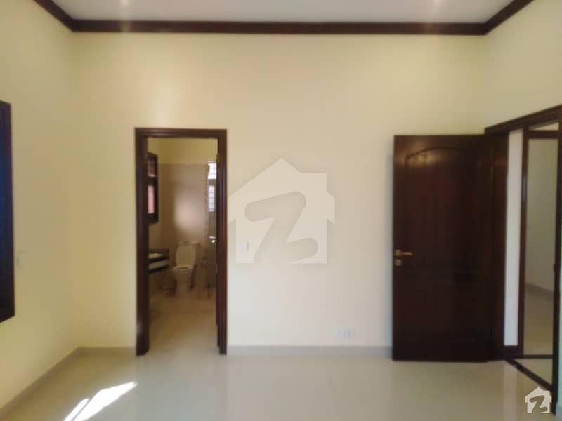 1000 Square Yard Bungalow For Sale In Dha Phase 2