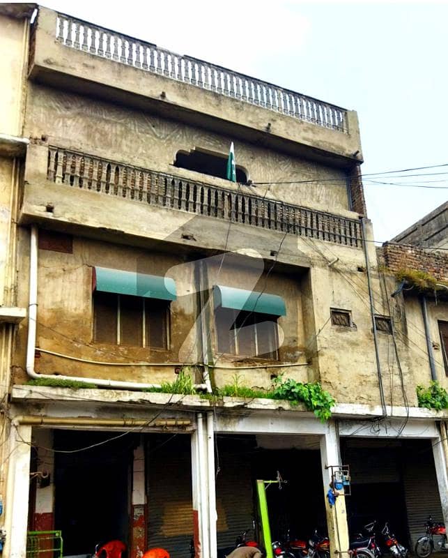 راجا بازار راولپنڈی میں 7 مرلہ عمارت 4.5 کروڑ میں برائے فروخت۔