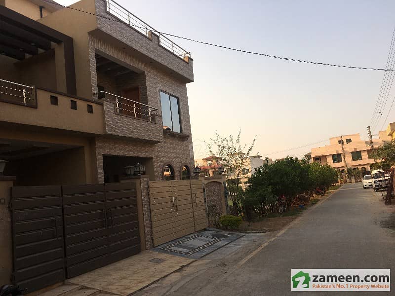 5 Marla New House With Gas Is Available For Sale In Park View Villas - Jade Block