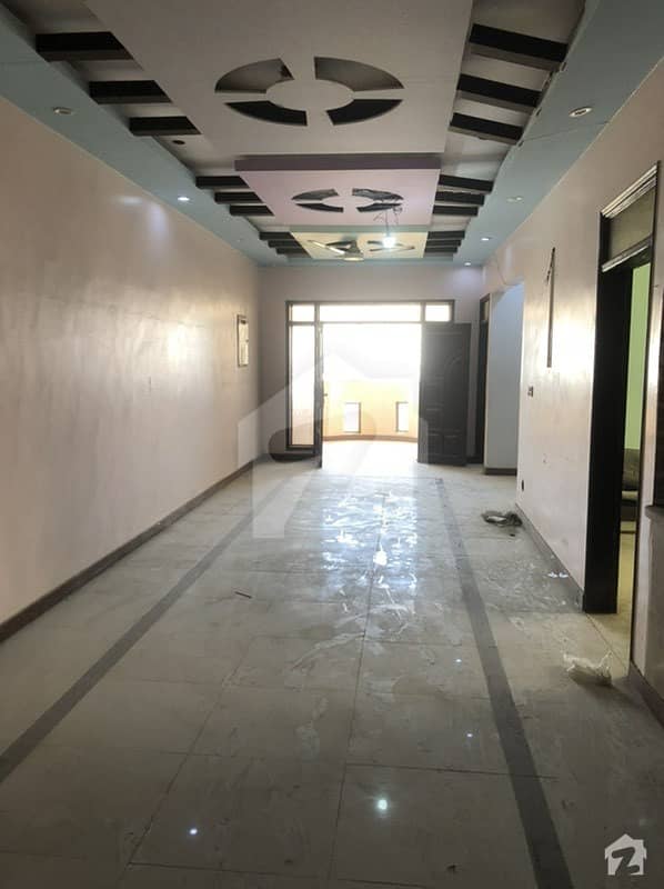 باتھ آئی لینڈ کراچی میں 6 کمروں کا 10 مرلہ مکان 5 کروڑ میں برائے فروخت۔