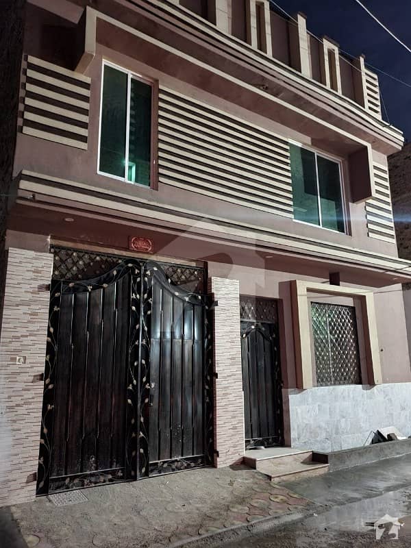ارباب سبز علی خان ٹاؤن ایگزیکٹو لاجز ارباب سبز علی خان ٹاؤن ورسک روڈ پشاور میں 5 کمروں کا 4 مرلہ مکان 1.2 کروڑ میں برائے فروخت۔