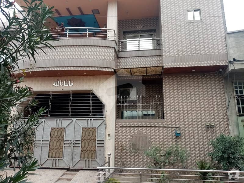 In Rehman Gardens Of Faisalabad, A 5 Marla House Is Available
