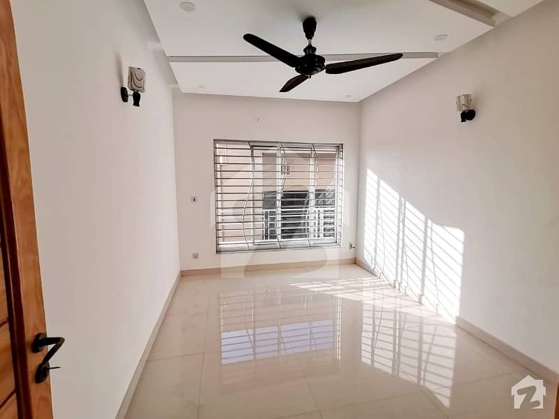 15m Ground Portion Of Corner House For Rent In Sector A
