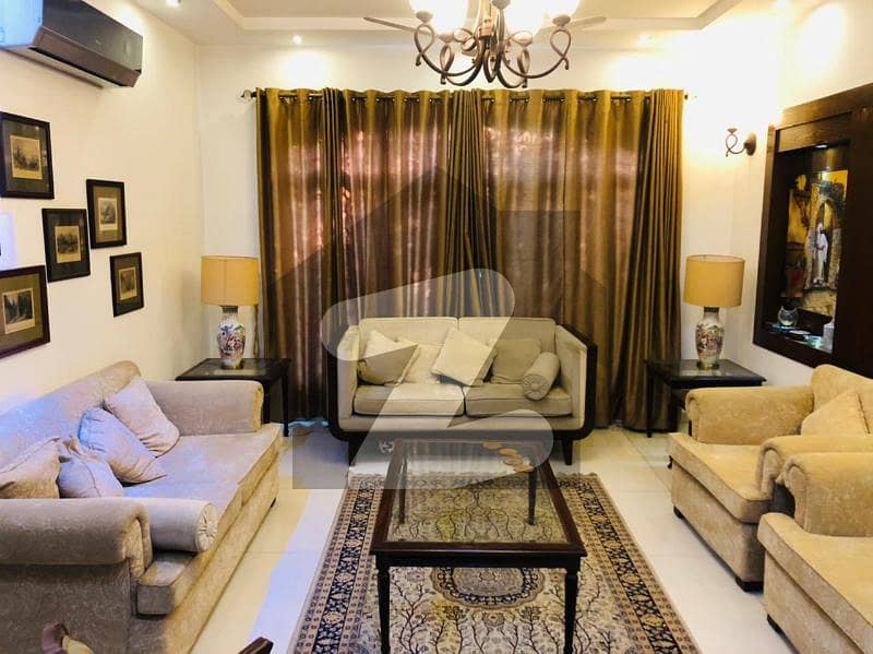 10 Marla FULL HOUSE available for rent in DHA PHASE 4