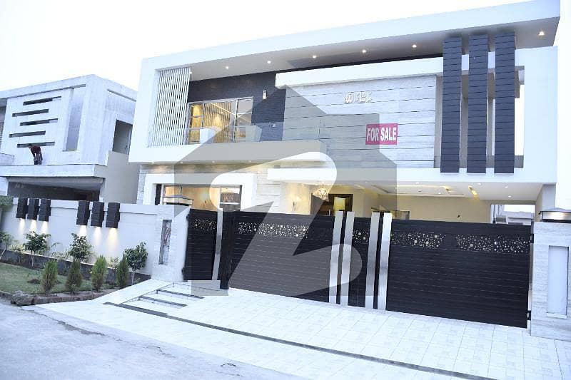 01 Kanal Brand New Lavish Villa For Sale In State Life Society